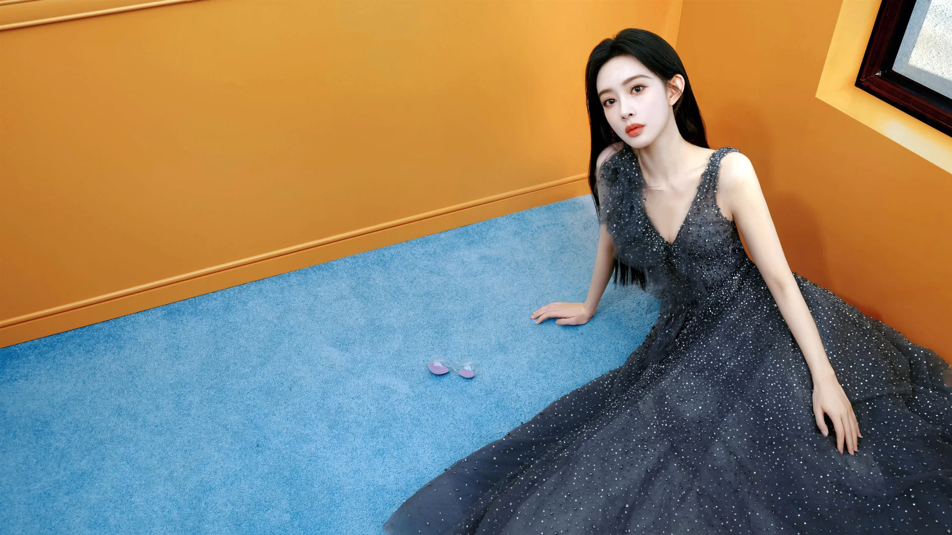 星纱雅境 4K 孟子义壁纸 时尚氛围感室内人像场景桌面背景