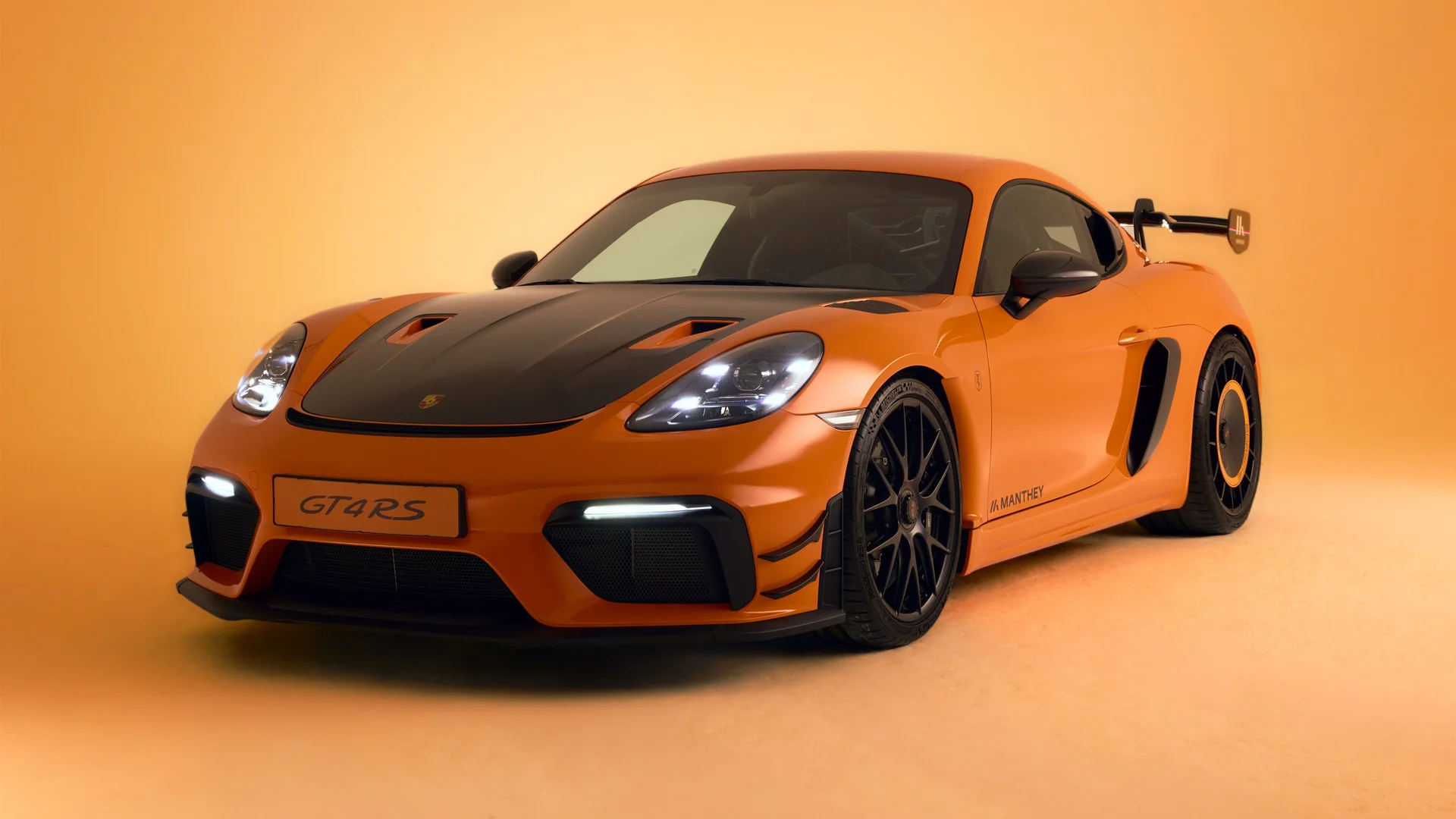 保时捷 718 Cayman GT4 RS 4K 豪车壁纸 硬核动感感赛道超跑场景桌面背景