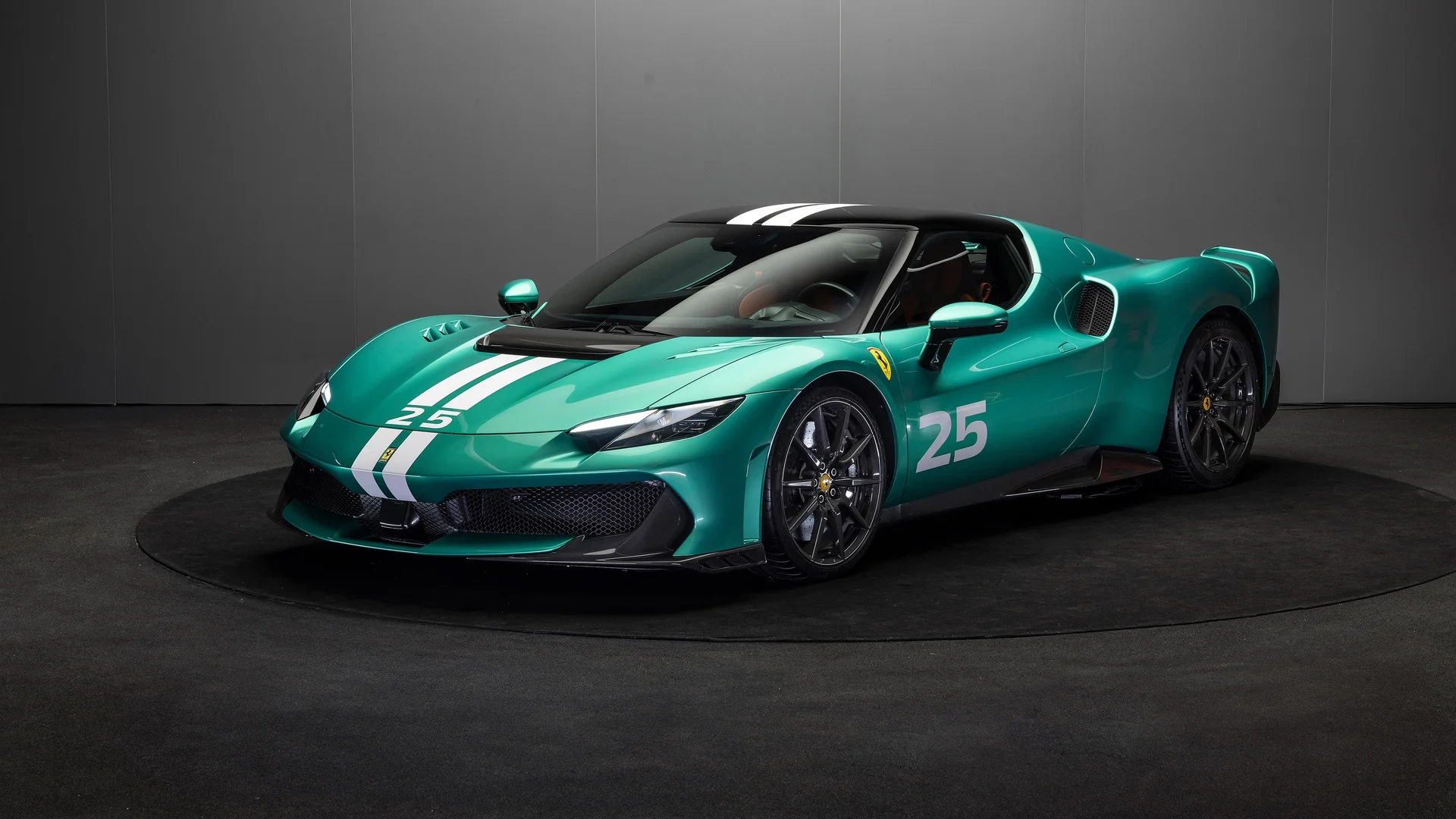 法拉利 296 GT3 薄荷绿焰 4K 豪车壁纸 动感活力感竞速超跑场景桌面背景