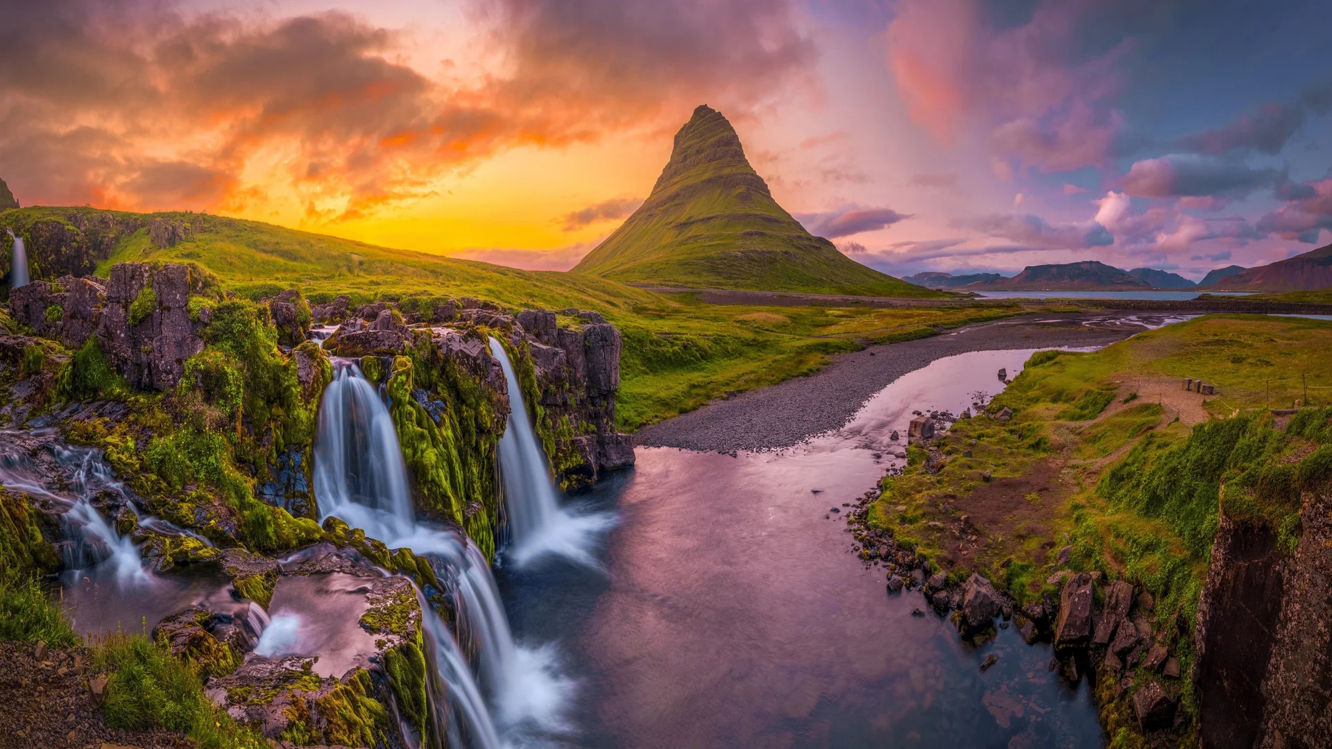 冰岛草帽山瀑布橙霞 4K 自然壁纸 壮阔清新感北欧秘境场景桌面背景