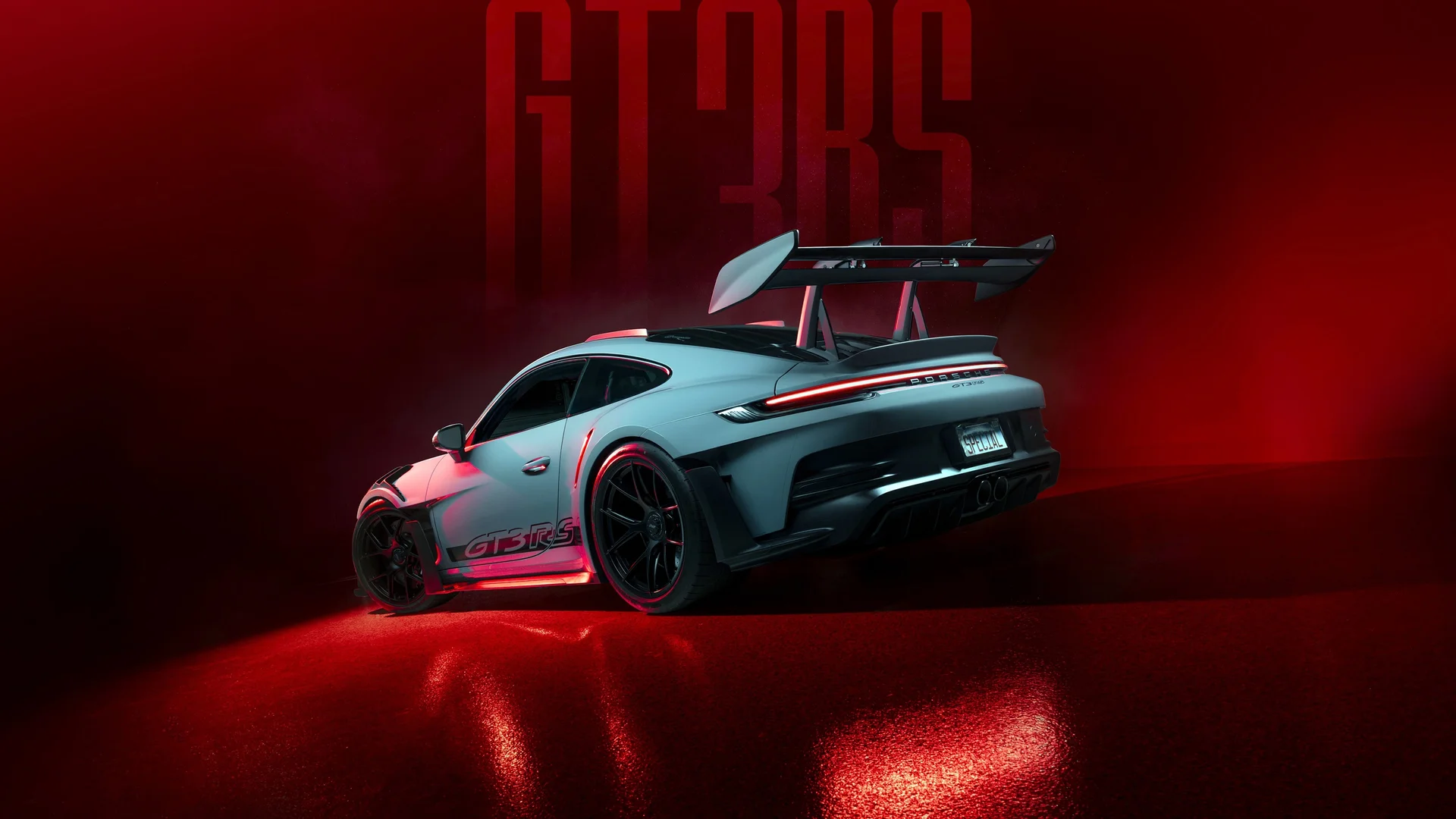 保时捷 911 GT3 RS 银焰 4K 豪车壁纸 硬核竞速感红黑赛道场景桌面背景