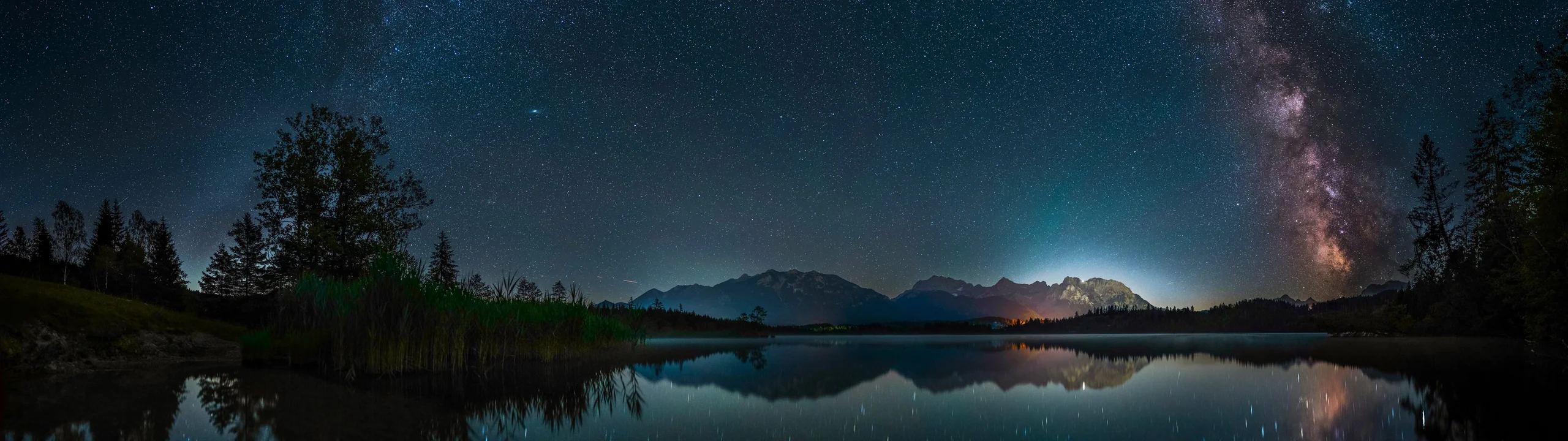 阿尔卑斯湖，银河镜湖 4K 全景风光摄影壁纸