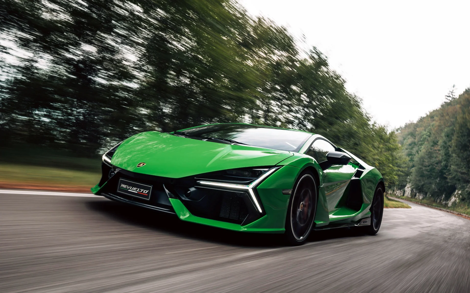 绿焰狂锋，兰博基尼 Revuelto 4K 超跑官图壁纸4K壁纸_4K汽车