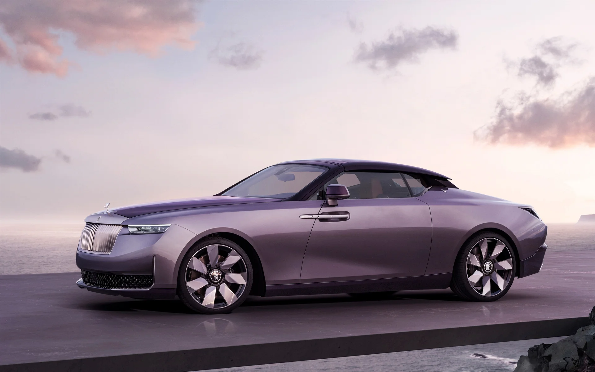紫晶穹光，劳斯莱斯逐影 4K 定制超跑官图壁纸