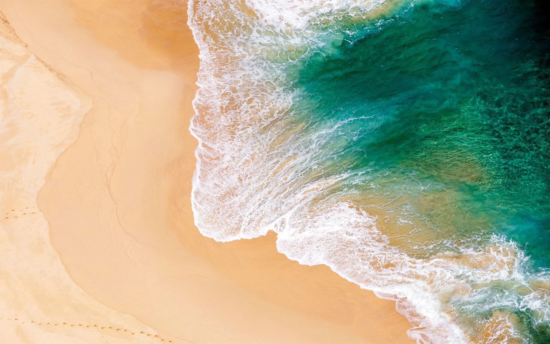 浪吻金沙，海岸沙滩 4K 风光摄影壁纸4K壁纸_4K风景