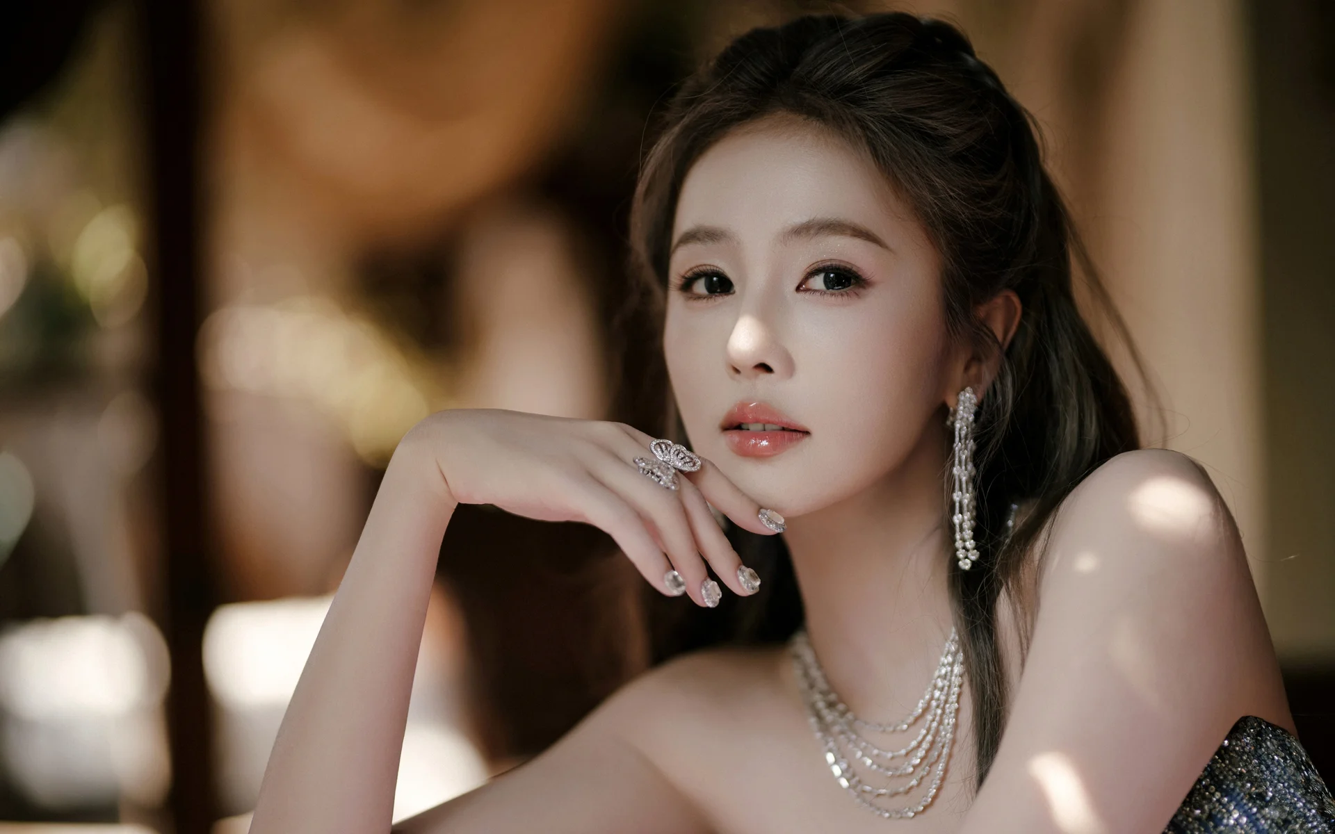 星钻流光，白鹿轻奢风 4K 写真壁纸4K壁纸_4K美女